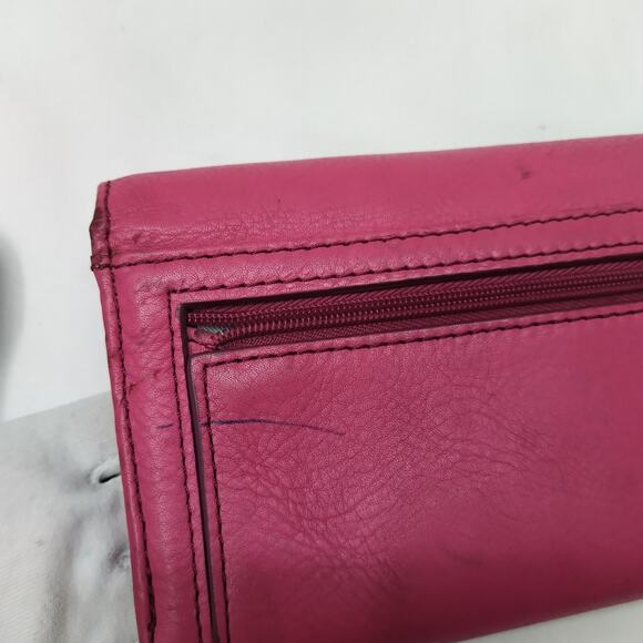 Fossil Pink Leather Credit Card ID Window Trifold Wallet - Picture 9 of 16